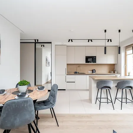 Location I Private Garage Parking & Easy Checkin I Cohost *