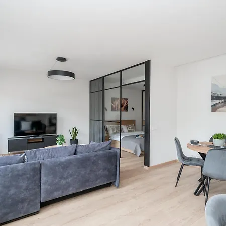 Location I Private Garage Parking & Easy Checkin I Cohost