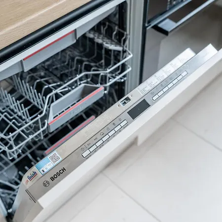 Апартаменты Location I Private Garage Parking & Easy Checkin I Cohost *