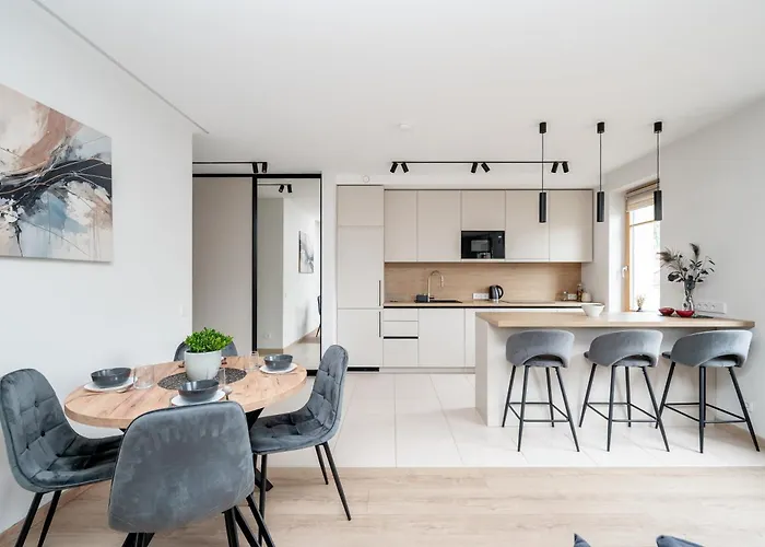 Location I Private Garage Parking & Easy Checkin I Cohost *