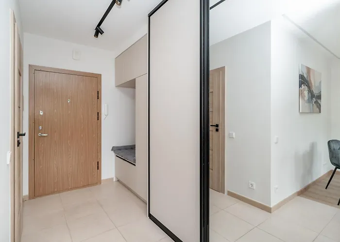 Location I Private Garage Parking & Easy Checkin I Cohost *